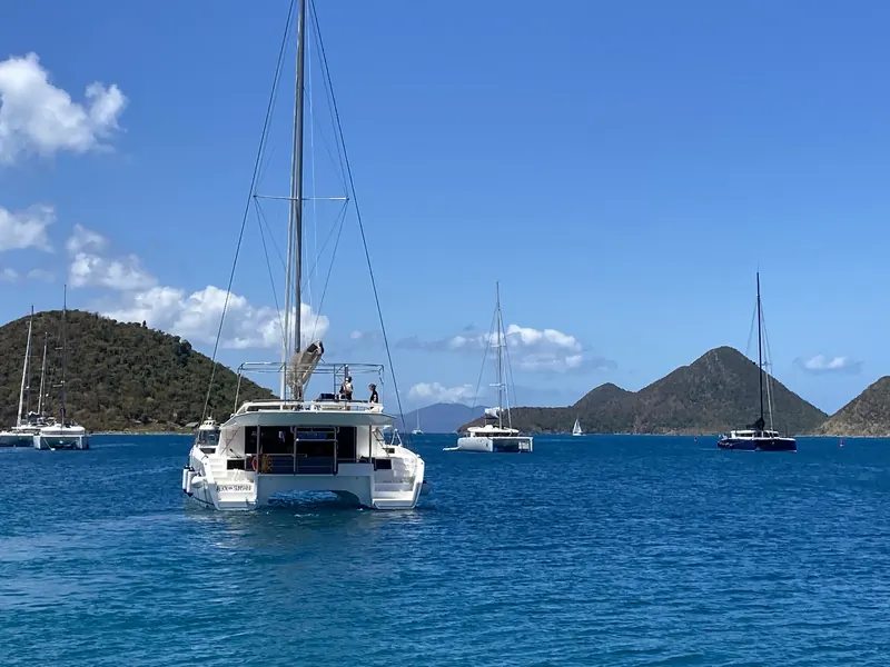 Cesenatico → Tortola (BVI) · Dufour Catamarans 48 · traversée de l'Atlantique · 5 600 milles